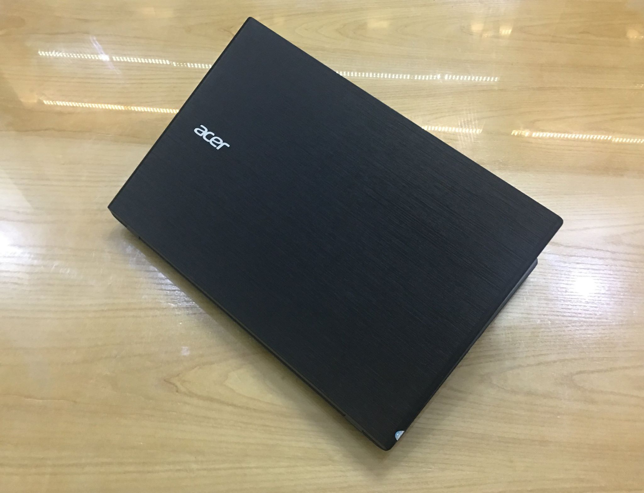 Laptop Acer Aspire E5-574-571Q-8.jpg